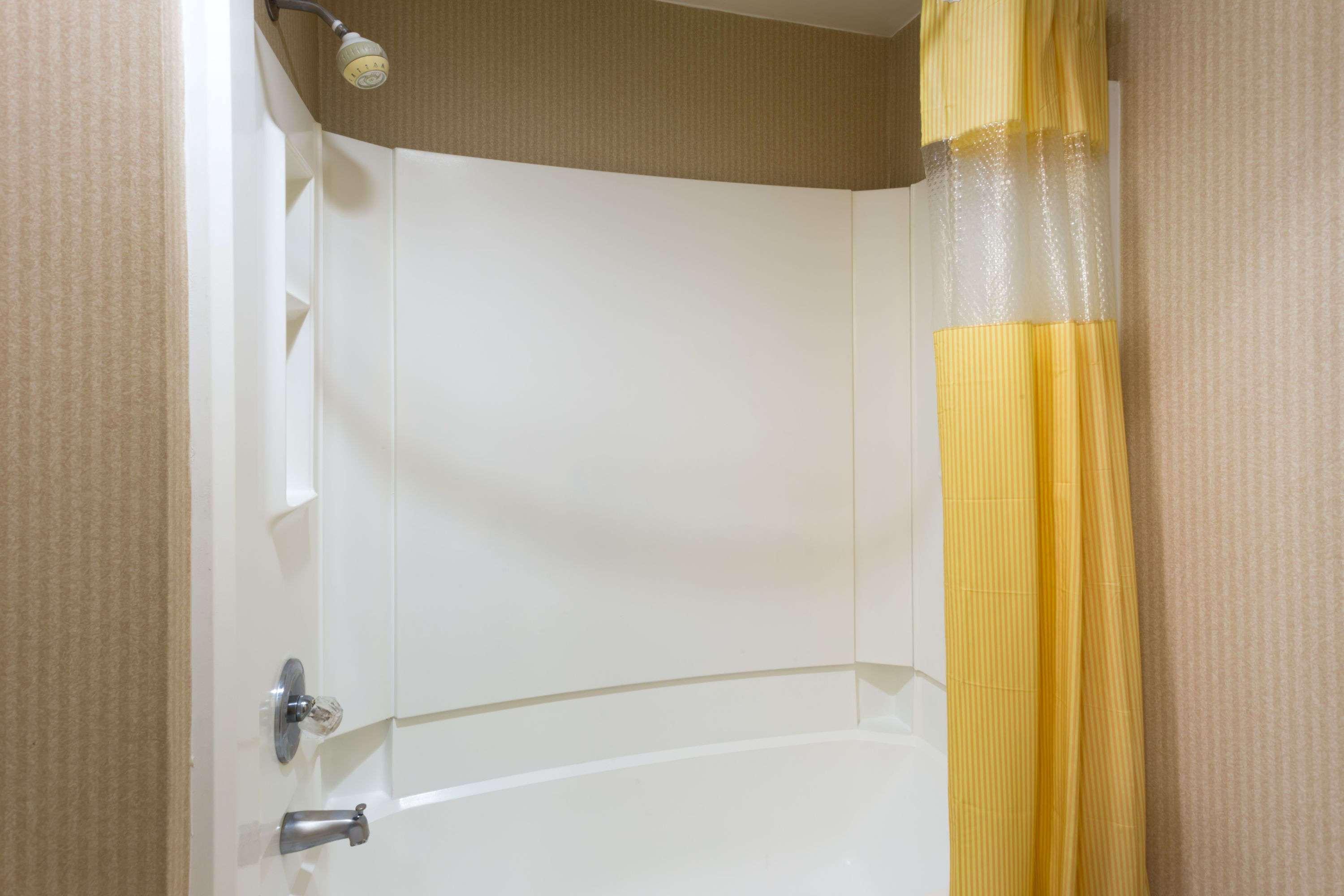 Days Inn & Suites By Wyndham Northwest Indianapolis Dış mekan fotoğraf
